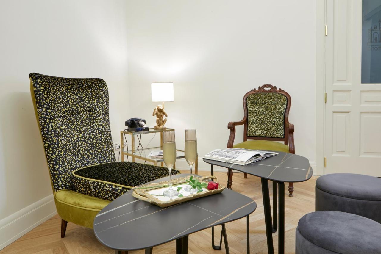 Casa Vittoria Napoli - Santa Lucia Bed and Breakfast Εξωτερικό φωτογραφία