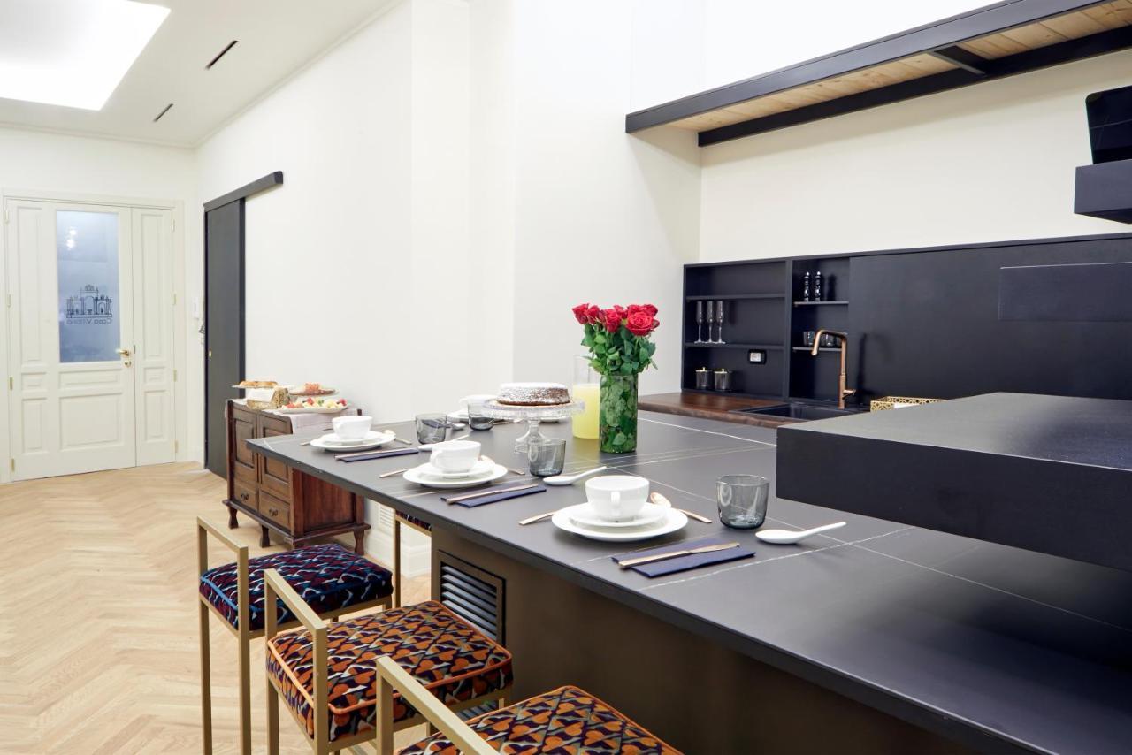 Casa Vittoria Napoli - Santa Lucia Bed and Breakfast Εξωτερικό φωτογραφία