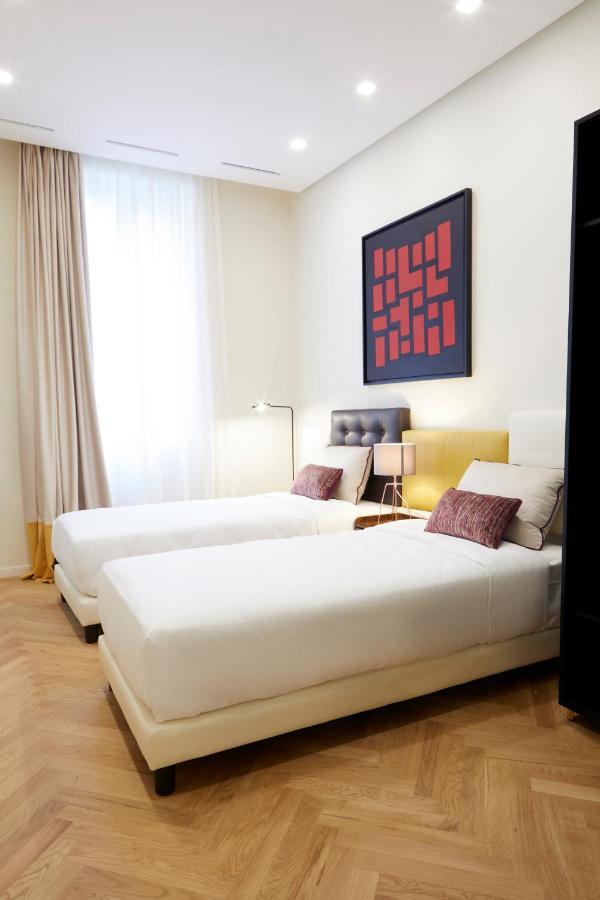 Casa Vittoria Napoli - Santa Lucia Bed and Breakfast Εξωτερικό φωτογραφία
