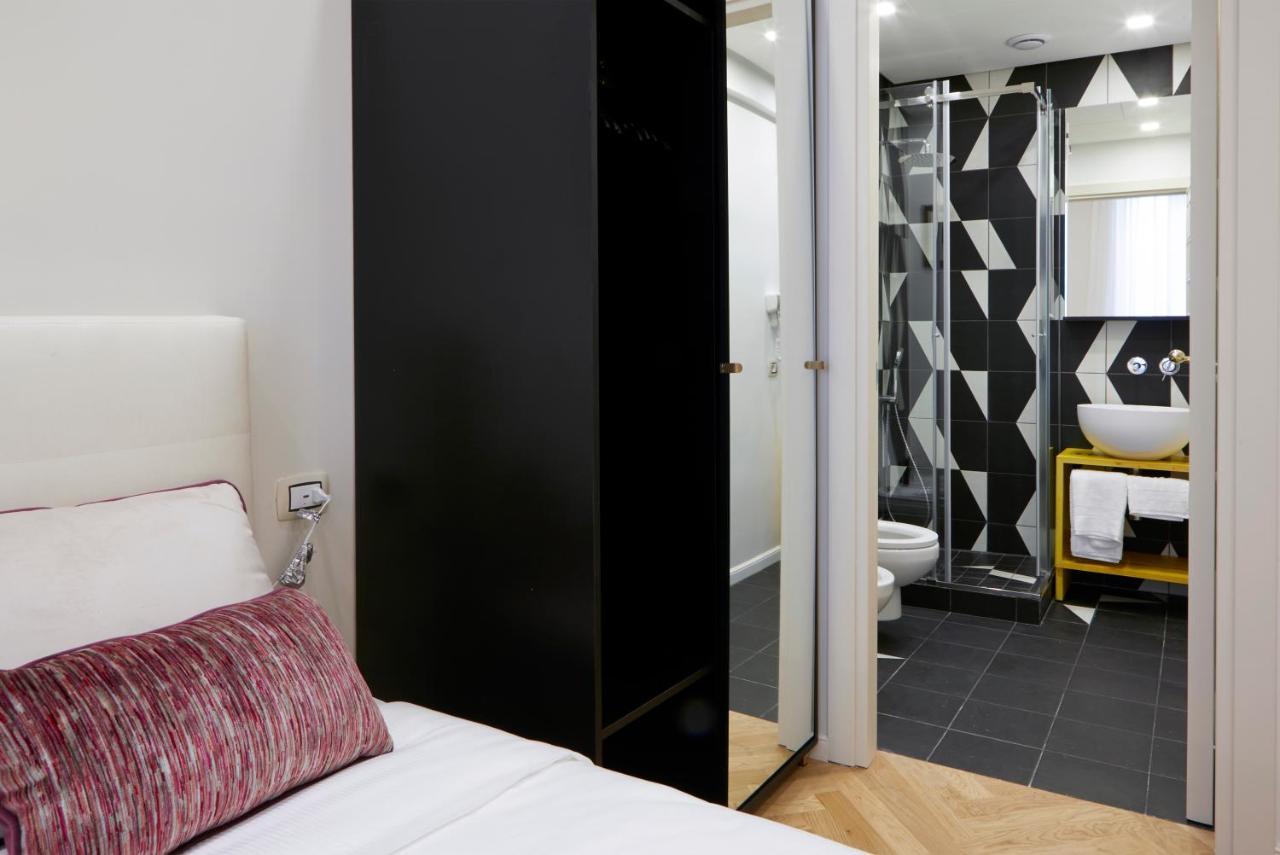 Casa Vittoria Napoli - Santa Lucia Bed and Breakfast Εξωτερικό φωτογραφία