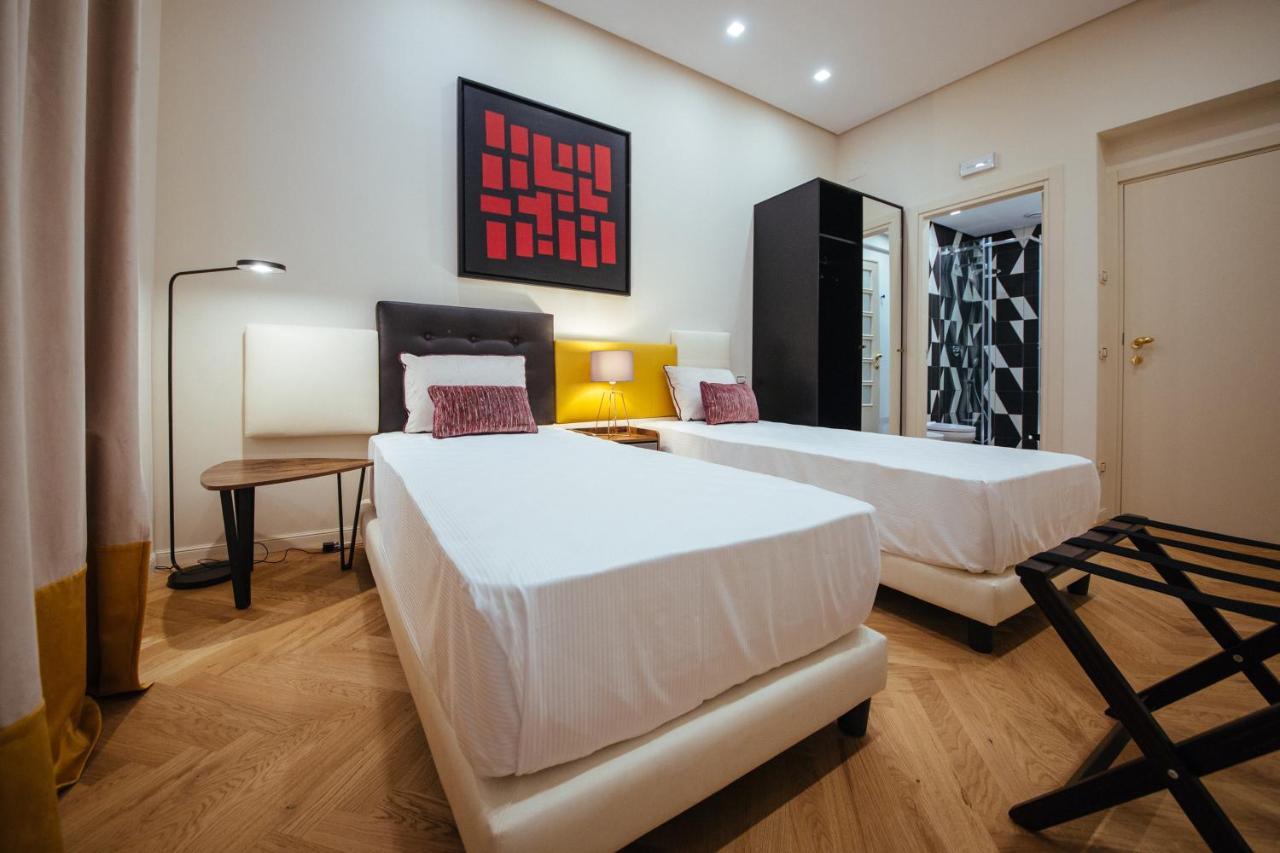 Casa Vittoria Napoli - Santa Lucia Bed and Breakfast Εξωτερικό φωτογραφία