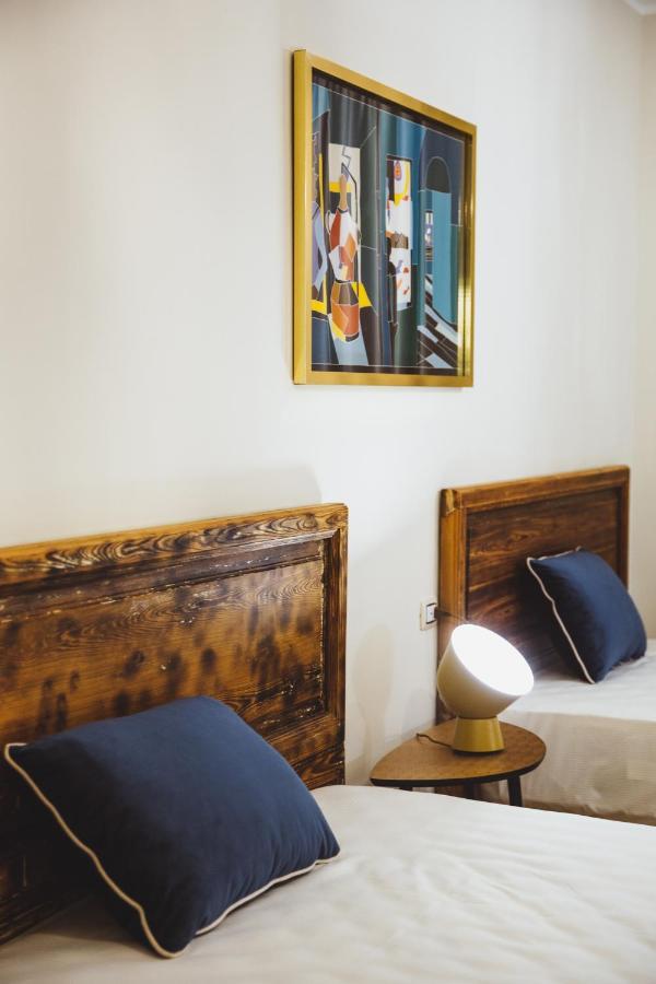 Casa Vittoria Napoli - Santa Lucia Bed and Breakfast Εξωτερικό φωτογραφία
