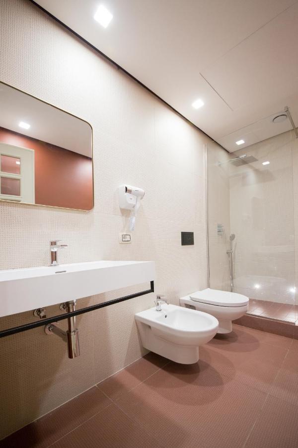 Casa Vittoria Napoli - Santa Lucia Bed and Breakfast Εξωτερικό φωτογραφία